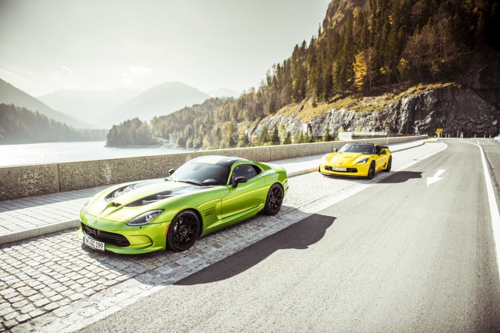 Reportage Corvette Z06 VS Dodge Viper SRT