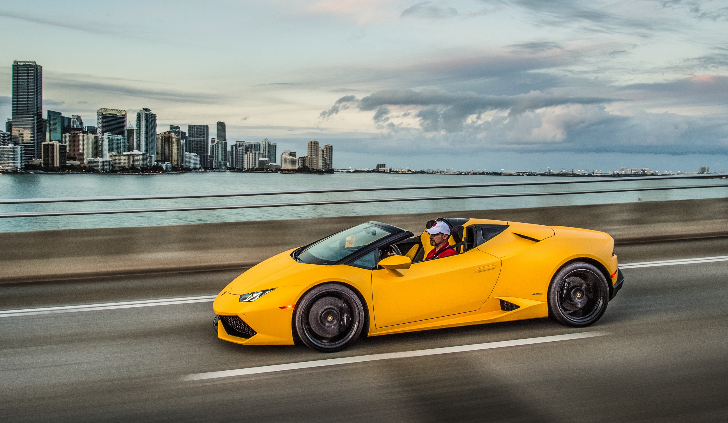 Video Lamborghini Hurac N Spyder Lp Review