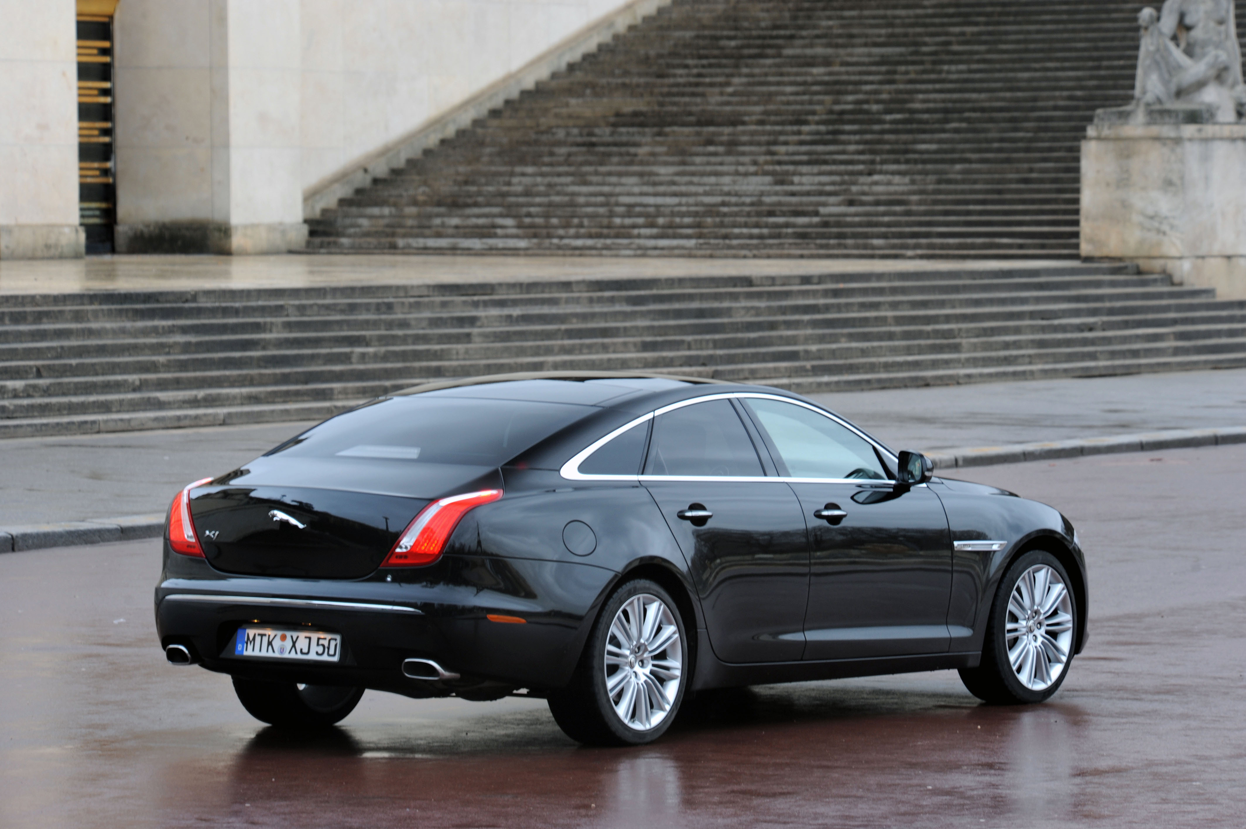 Ягуар XJ Суперспорт