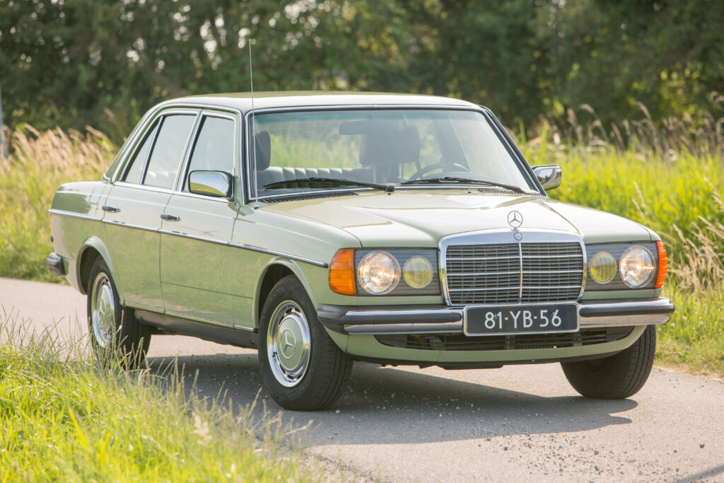 Mercedes Benz 240d РјРѕС‚РѕС†РёРєР»