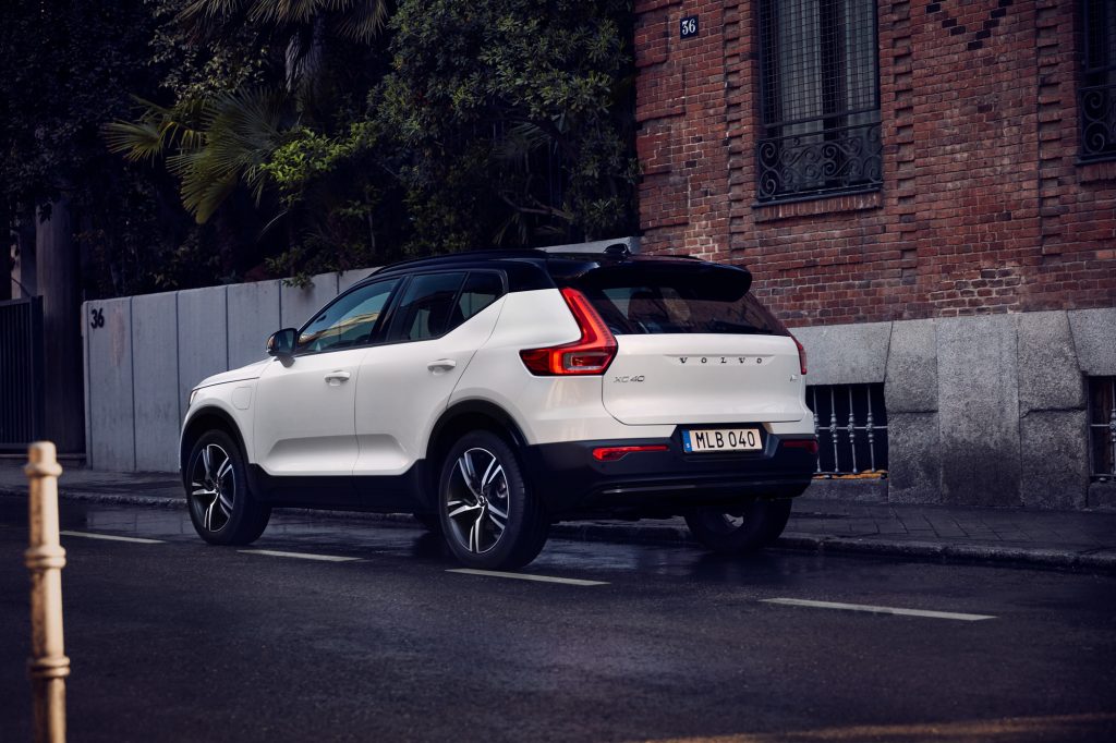 Volvo xc40 аккумулятор