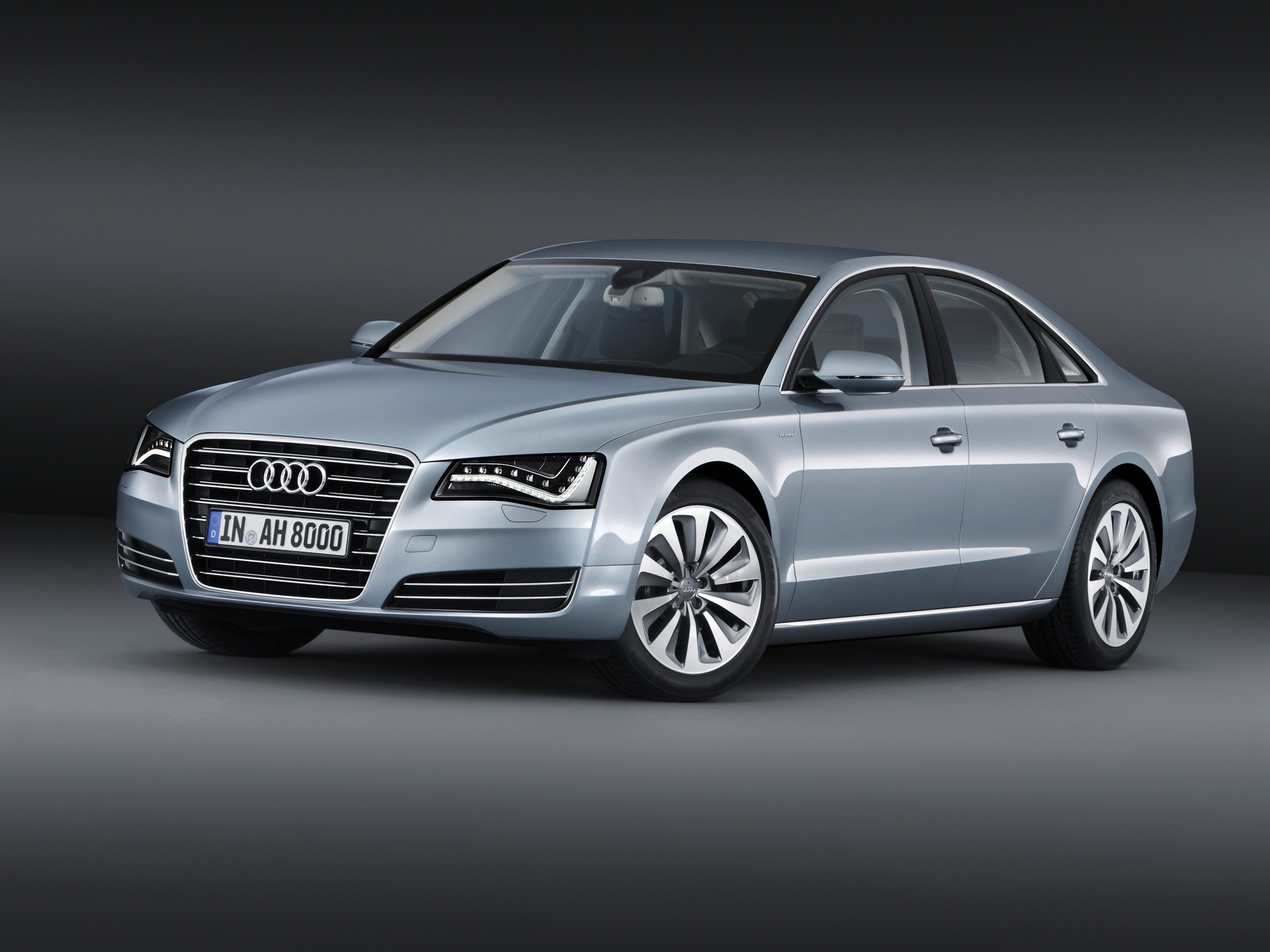 A2 a4 a8. Audi a8 d4. Audi a8 2012. Audi a8 d4 long. Ауди а8 гибрид.