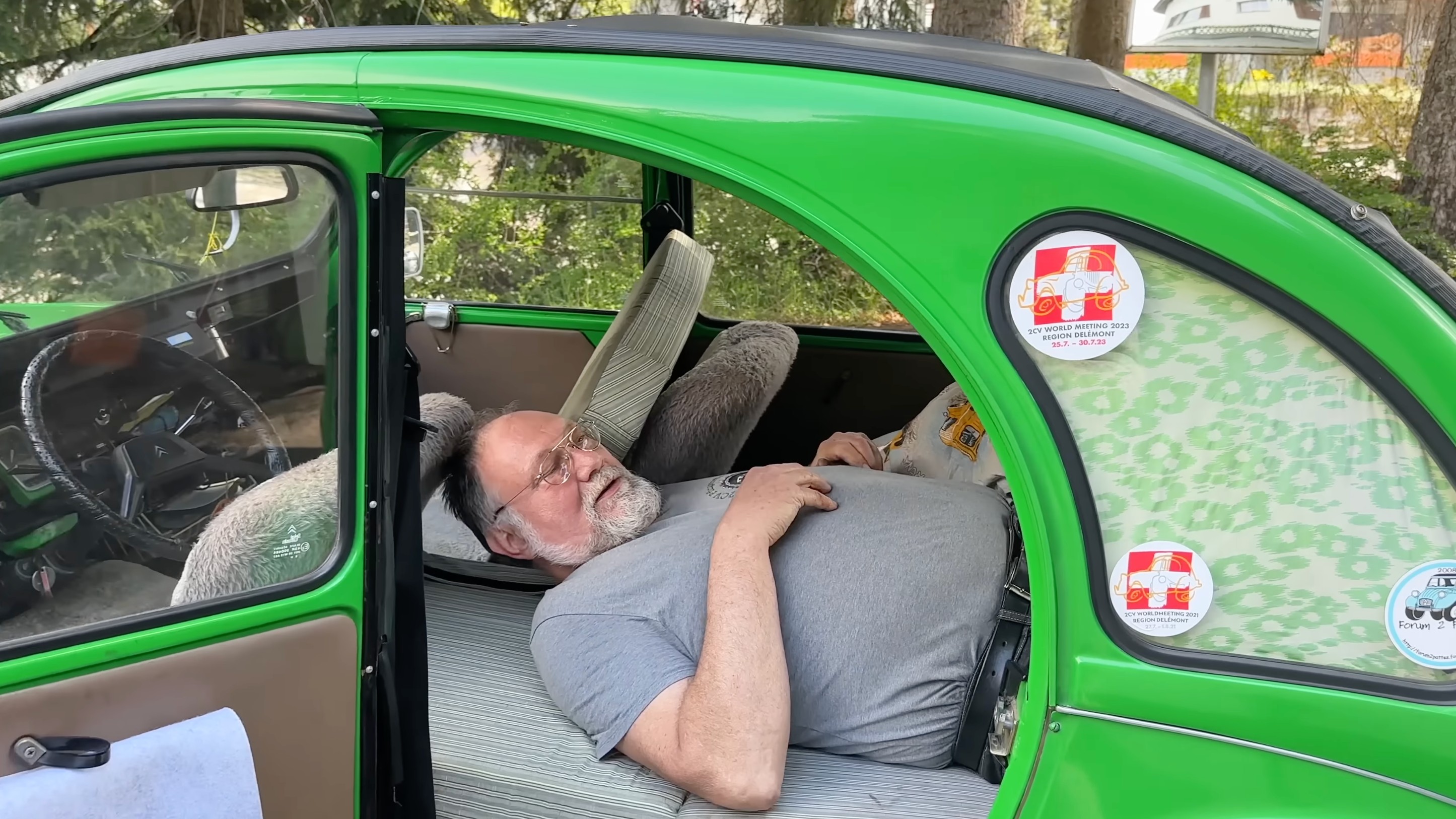 Sleeping in a Citroën 2CV: The Charming Camper Conversion