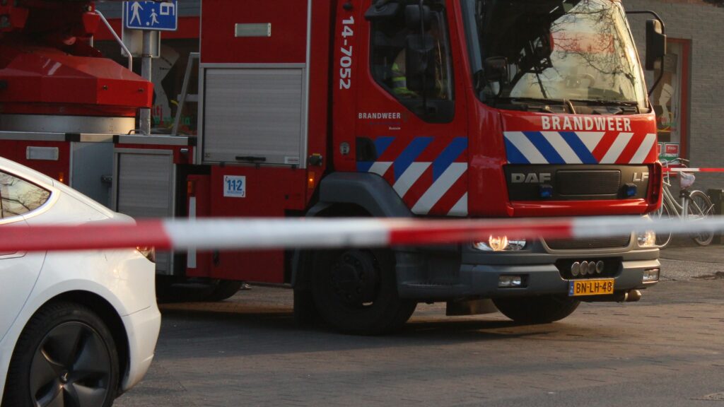 brandweer, zorgen, elektrische auto's, accu, batterij