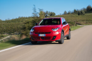 Fiat 600e, test, auto van het jaar, italiaanse, 500