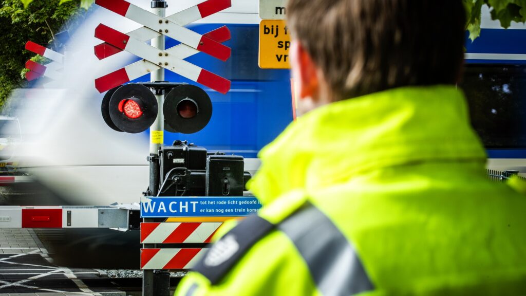 ProRail flitser flitspaal flitscamera flitsers flitspalen flitscamera's boete bekeuring boetebedrag