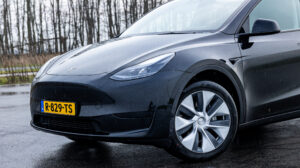 Tesla Model Y Volvo EX30 EV elektrische auto