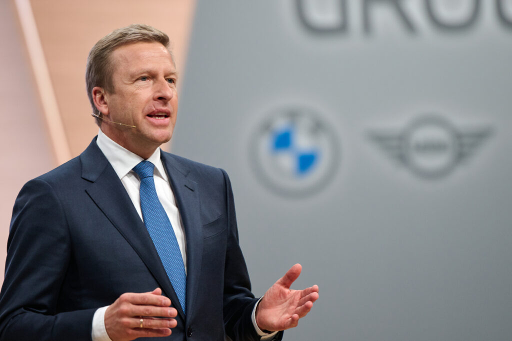 BMW CEO Oliver Zipse winst met verkopen van Tesla-baas Elon Musk