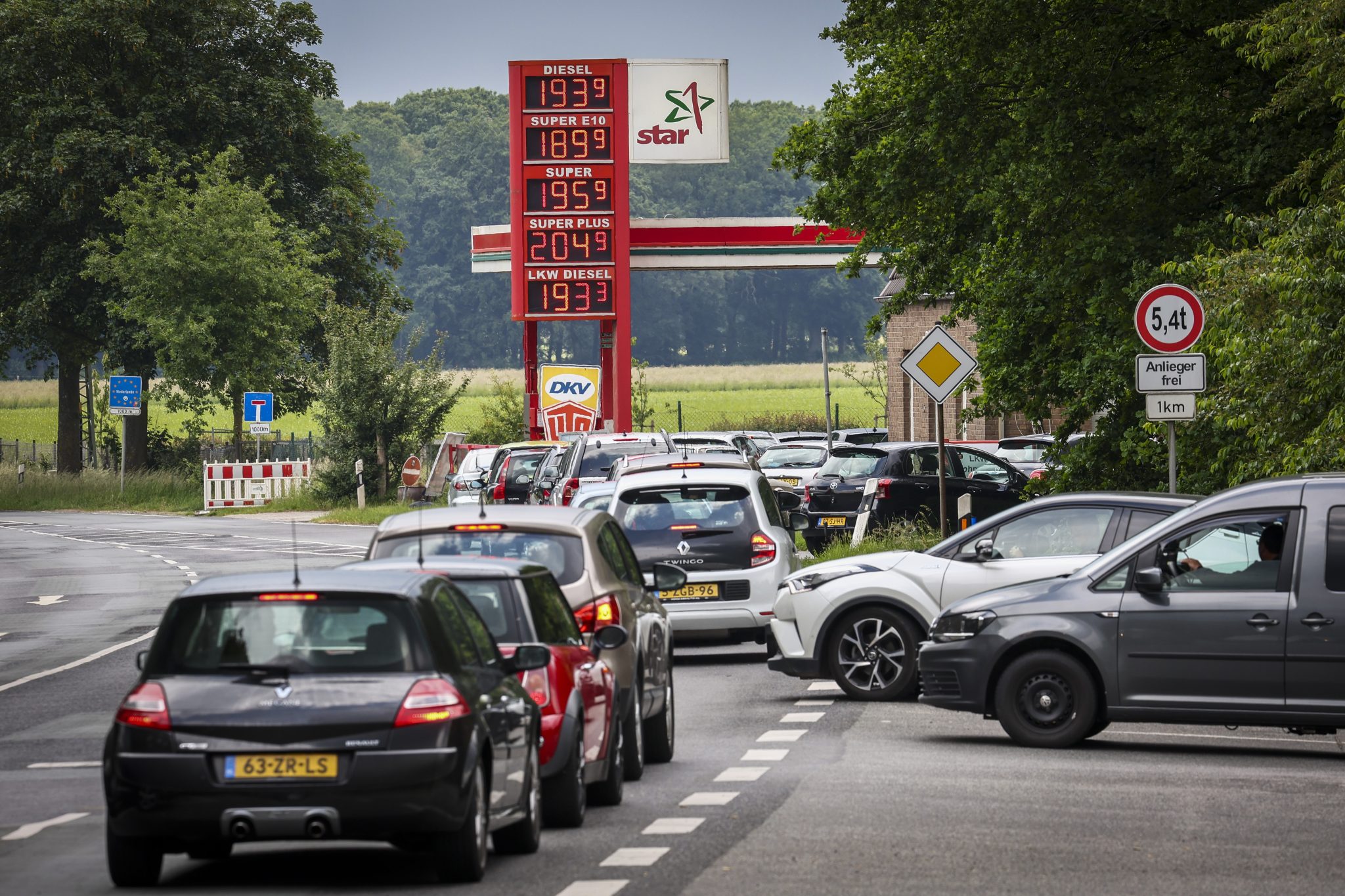 Tanken Duitsland en België, hoeveel benzine mag je meenemen over de grens