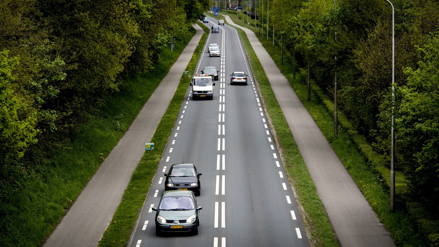 inhalen inhaalactie maximumsnelheid snelheid limiet verkeer verkeersregel CBR