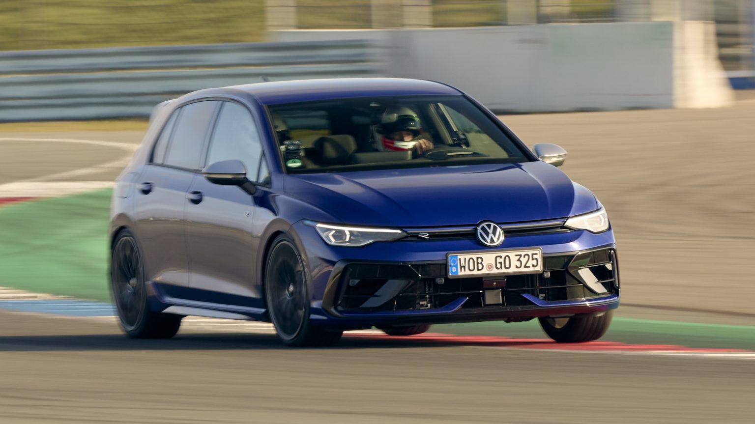 Volkswagen Golf R Autovisie Supertest