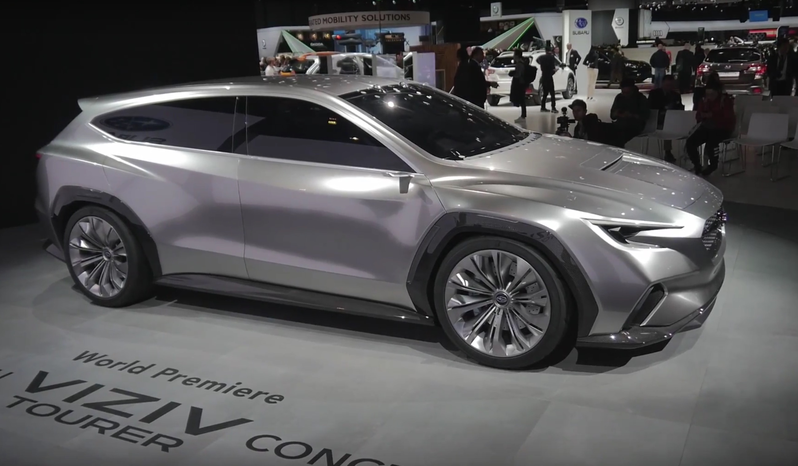 Geneve 18 Subaru Viziv Tourer En Nissan Imx Kuro Concept