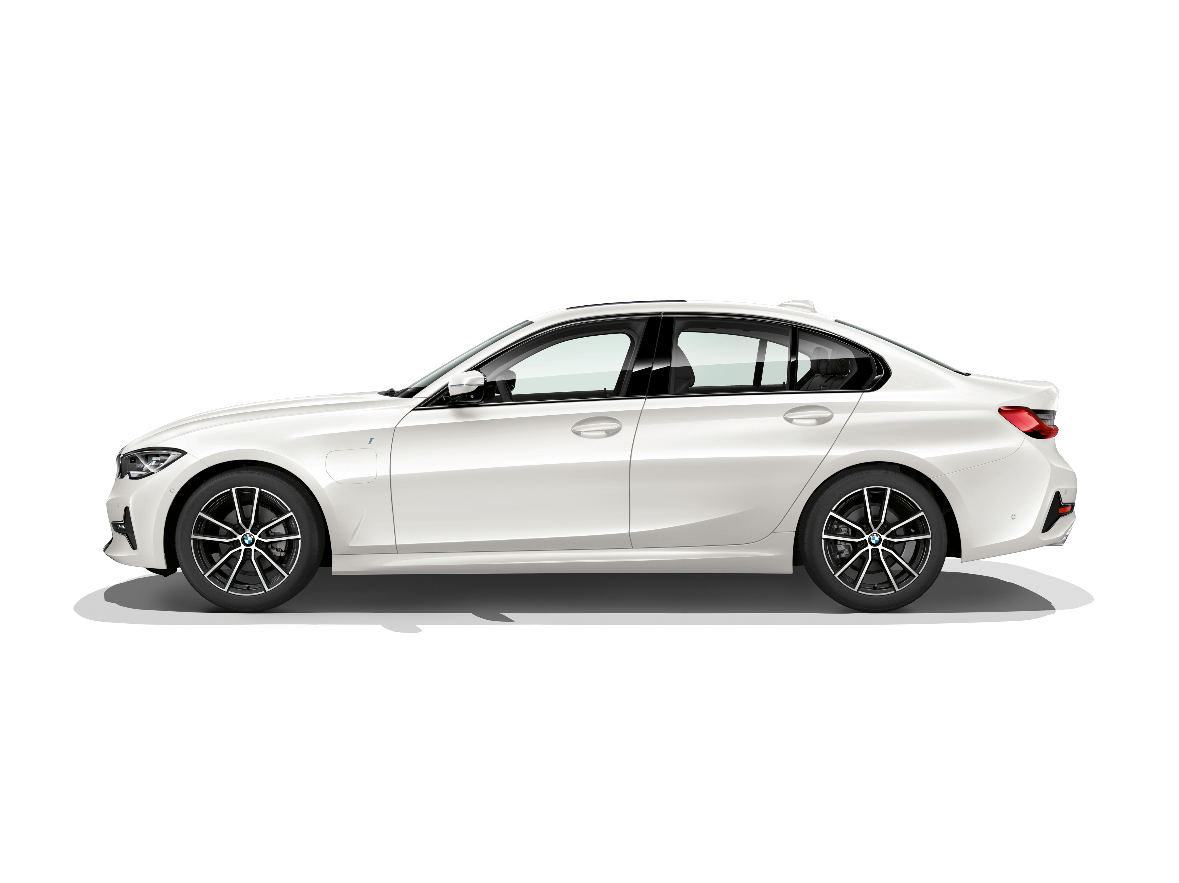 BMW onthult plug-in hybride en 3 Serie-prijzen